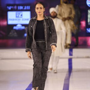 LADIES SUIT