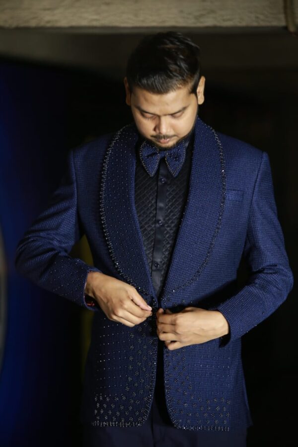 PARTY WEAR SUIT - Image 2